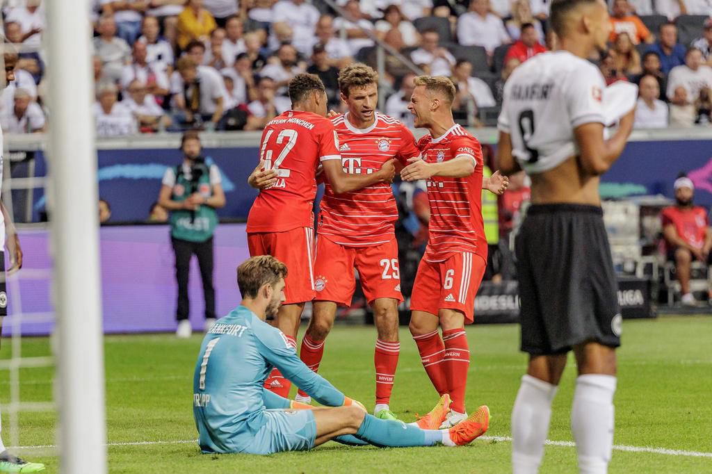 Thomas Muller assisted two goal in the first-half for Bayern Munich against Eintracht Frankfurt