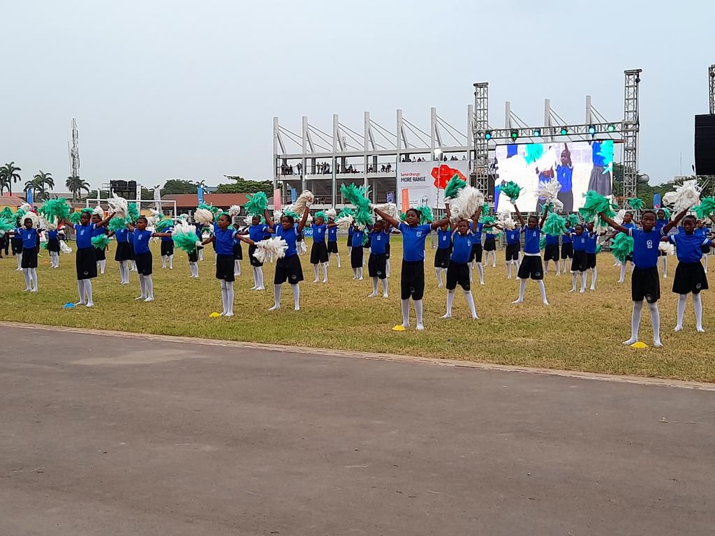 Students of the University secondary school during their display.
