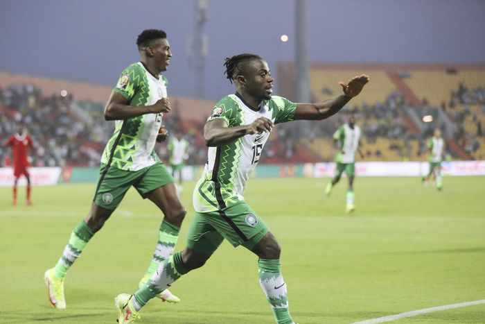 Moses Simon (Nigeria)