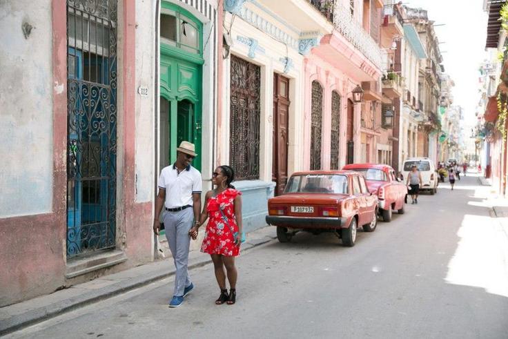 5 tips for dating locals while travelling abroad