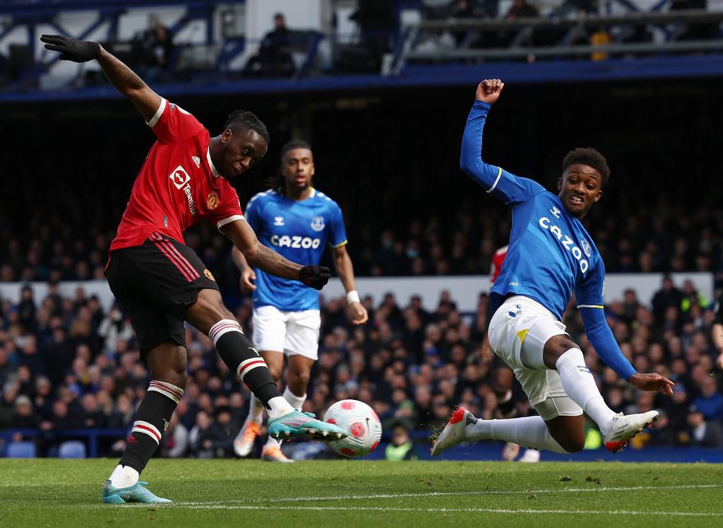 Aaron Wan-Bissaka could be a good fit for Everton