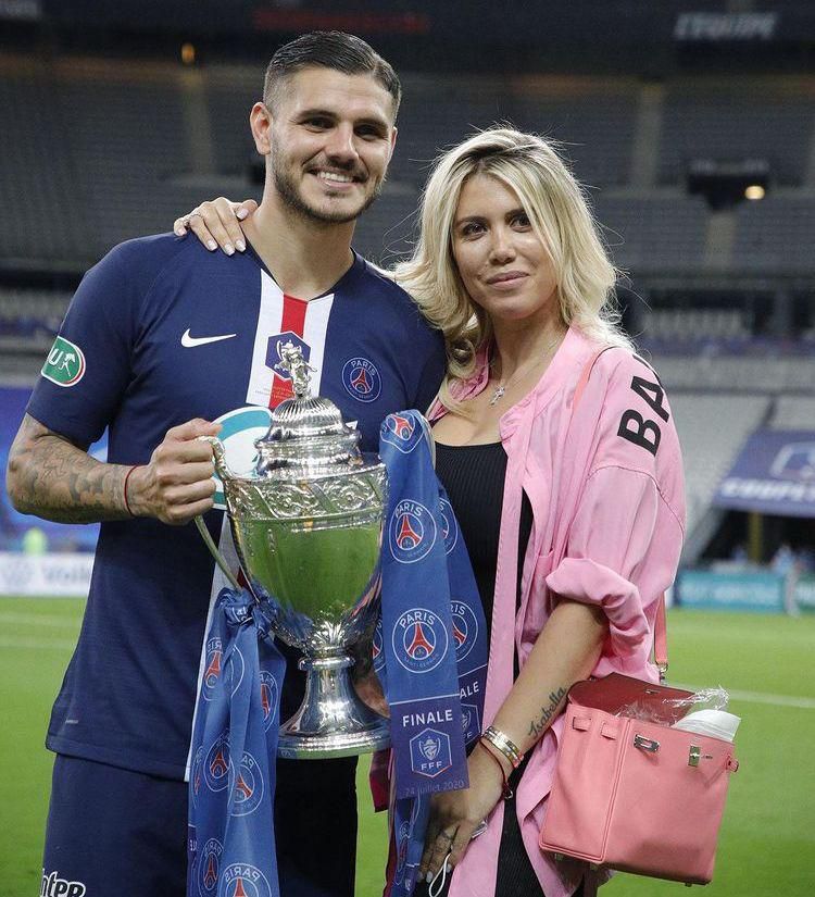 Mauro Icardi and Wanda Nara celebrating PSG's French Cup win in 2020