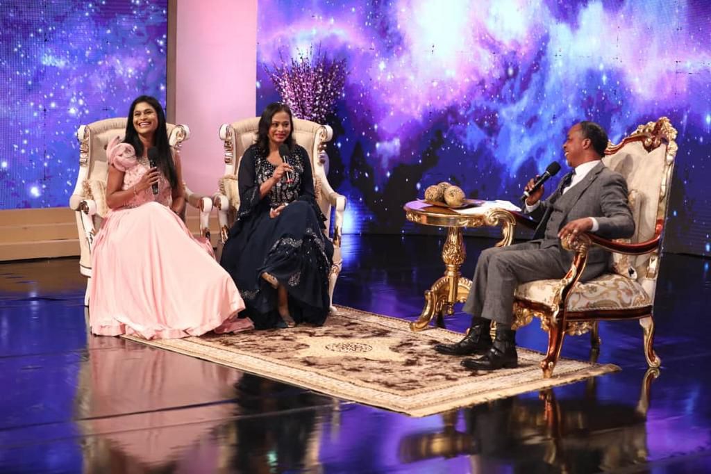 Grand finale: Pastor Chris prays for families on #HealingStreamLive Healing Services