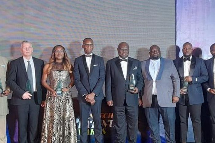 5th from left: Mr Ade Bajomo, President, FinTech Association of Nigeria flanked by awardees of the FinTech Platinum Awards Ceremony on Saturday night in Lekki.
