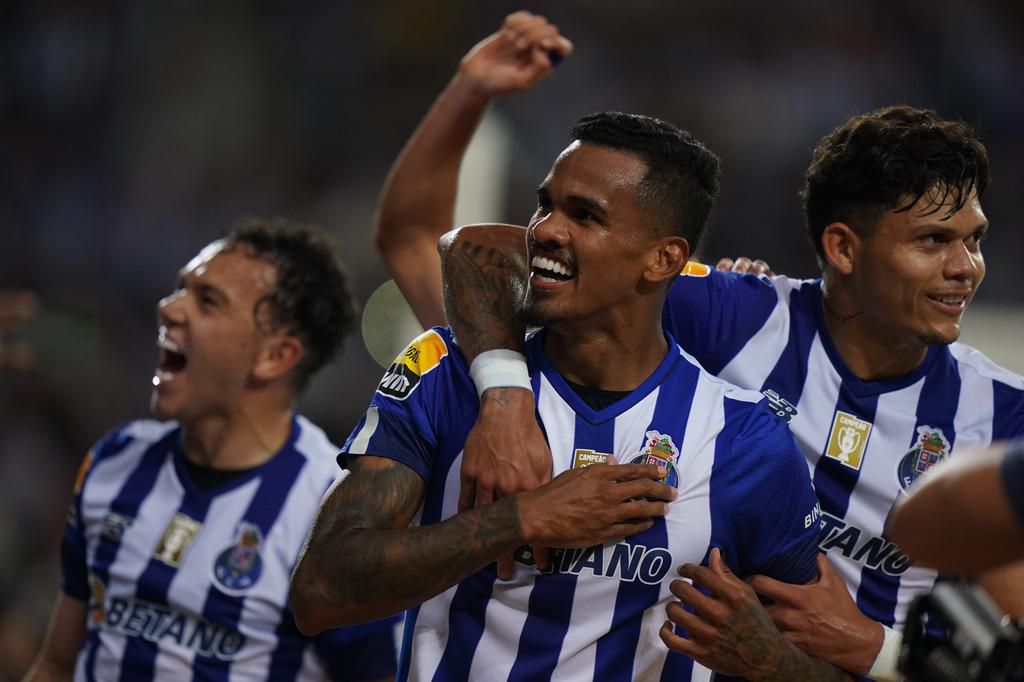 Porto is on its way to another Portuguese title.