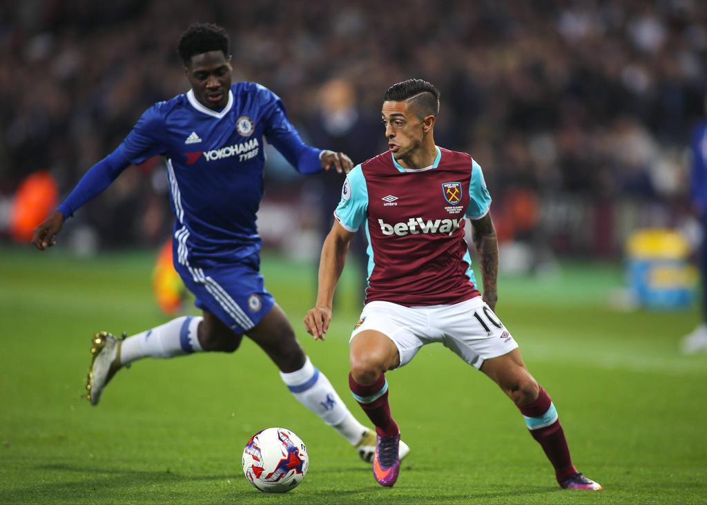 Ola Aina in action for Chelsea against West Ham in 2016