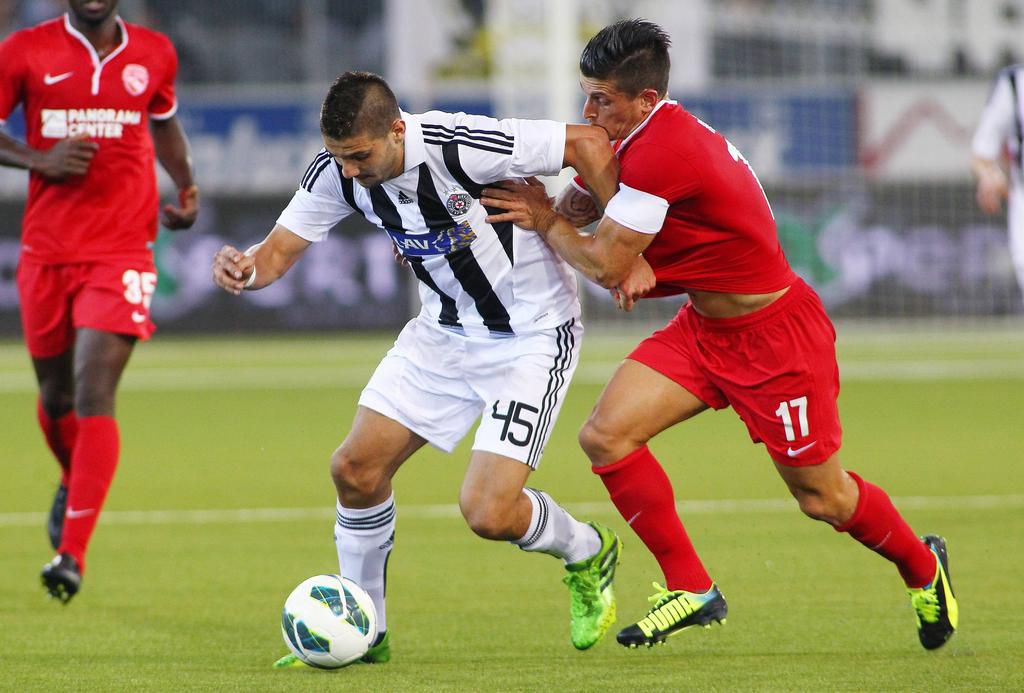 Aleksandar Mitrovic playing for Partizan Belgrade in 2013