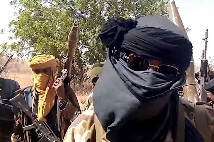 Over 30 killed as bandits attack Zamfara community for failing to pay 40m levy. [PremiumTimes]