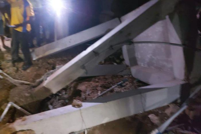 Water tanker crushes 2 men to death