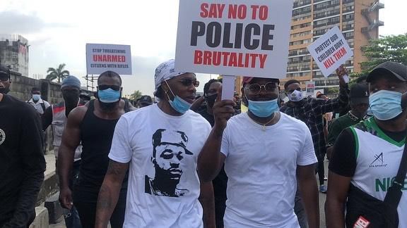Runtown and Falz at the #ENDSARS protest in Lagos in 2020(Guardian)