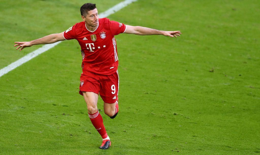 Robert Lewandowski broke records for fun at Bayern Munich, and leaves behind massive shoes to fill