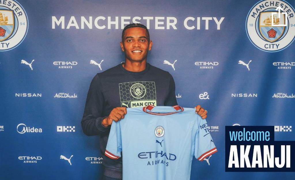 Manuel Akanji joins Manchester City