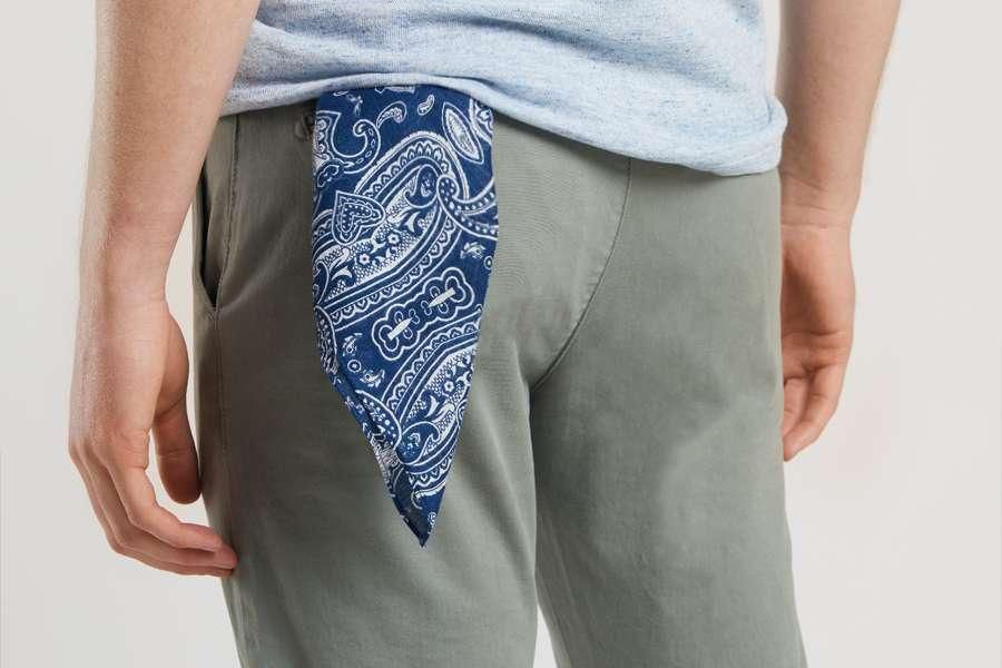 Bandana around the waist