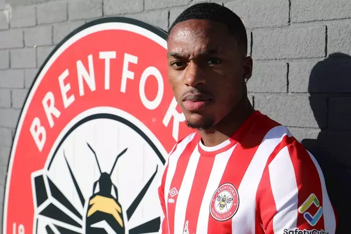 Deji Sotana joins Frank Onyeka at Brentford