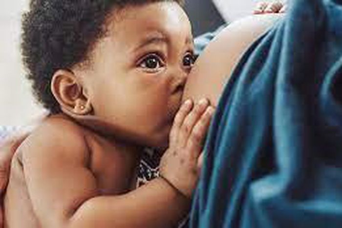 Breastfeeding for new mothers can be a bit difficult {mamawa}