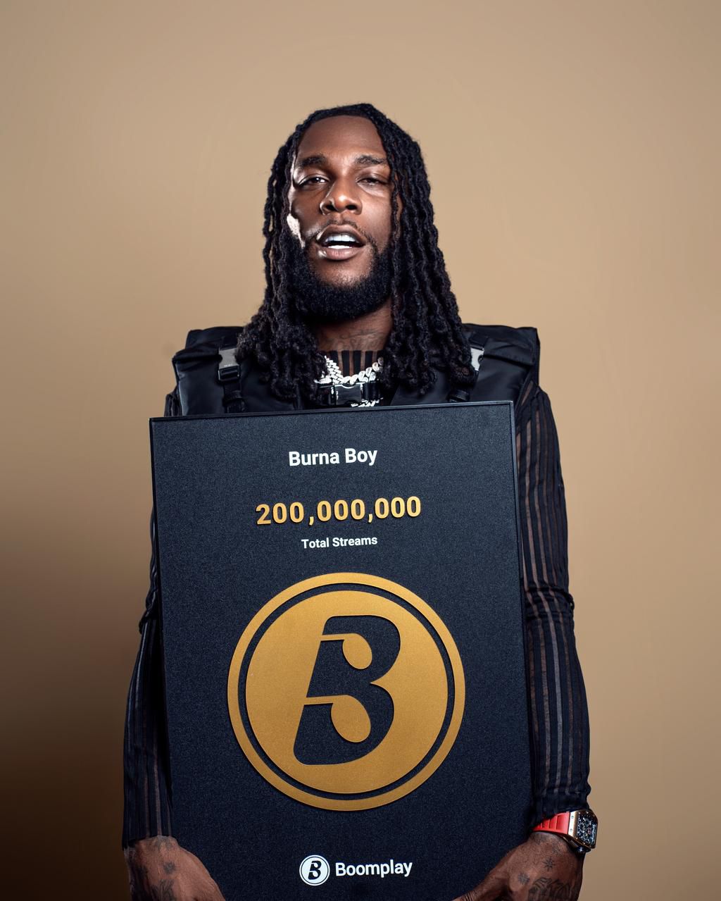 Burna boy hits 200 million streams on Boomplay, becomes first african artiste ever to do so