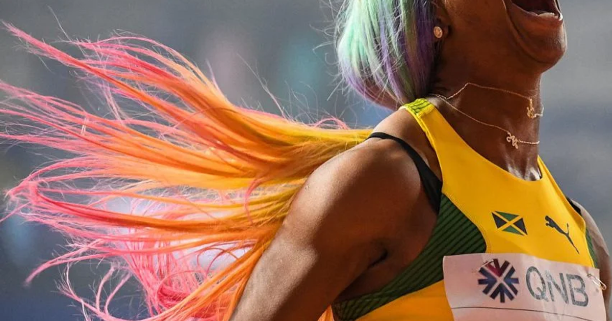 The world's fastest woman adjusts her wig mid-race | Pulse Nigeria