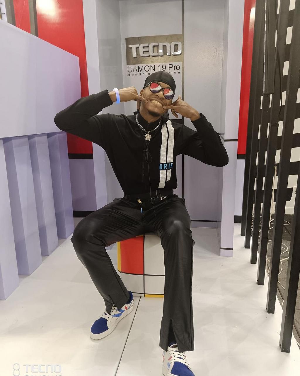 Groovy is gorgeous in leather [Instagram/tecnong]