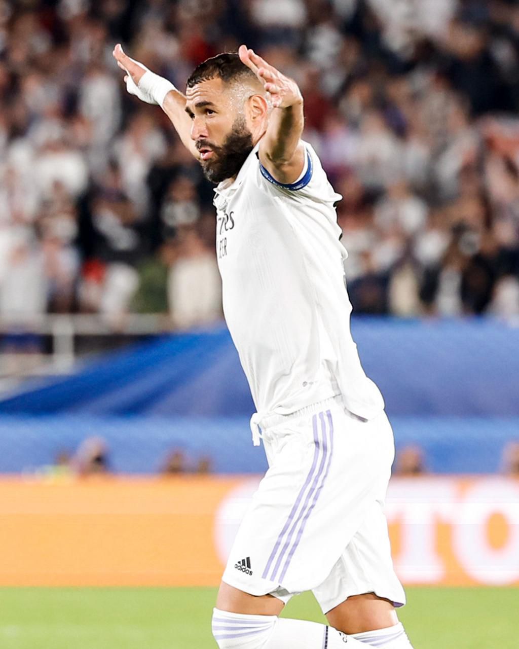 Reactions as Benzema overtakes Raul to help Real Madrid win 5th UEFA Super Cup.