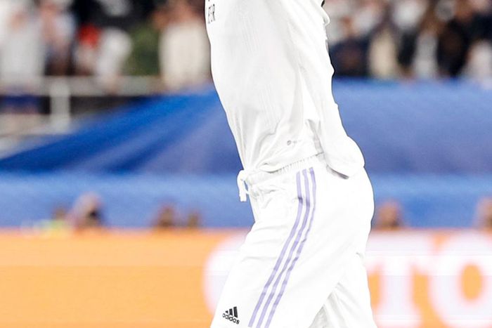 Reactions as Benzema overtakes Raul to help Real Madrid win 5th UEFA Super Cup.