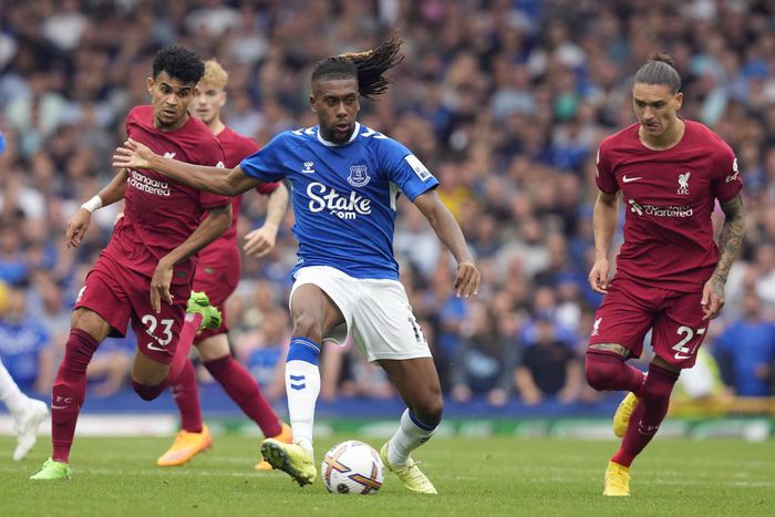 'Iwobi is everywhere'- Reactions as 'lucky' Liverpool escape with a draw at Everton