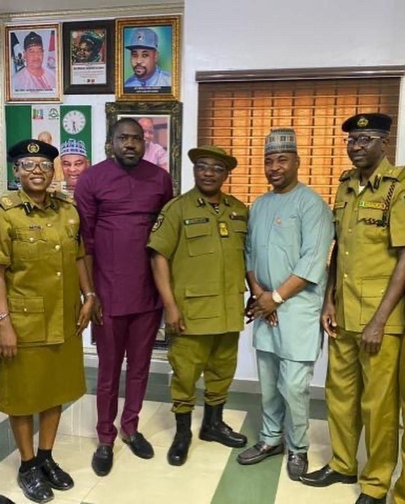 NDLEA Lagos commander, Mr Callys Alumona with Lagos state NURTW Chairman, Mr Musiliu Akinsanya, aka MC Oluomo. [Twitter]