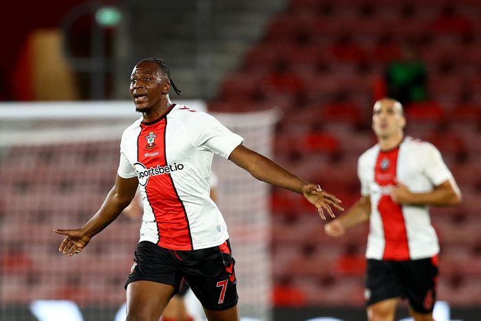 Joe Aribo played at St. Mary's for the first time since his transfer from Rangers.