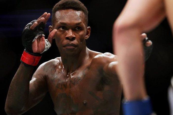 UFC Middleweight champion Israel Adesanya has promised a memorable performance at UFC 276