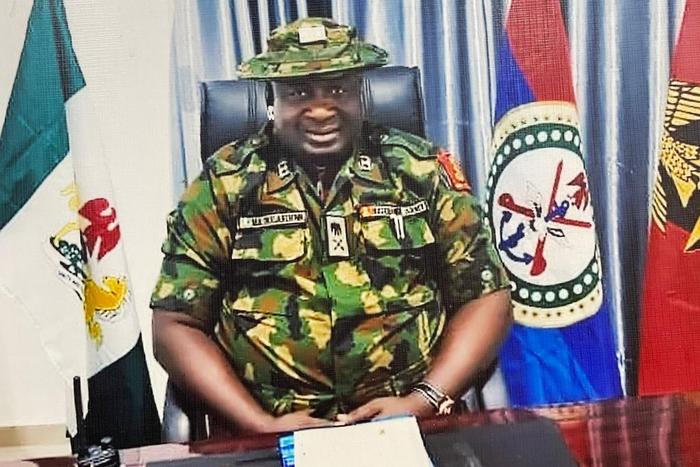 EFCC arrests fake Army General who claimed Buhari nominated him as COAS. [Twitter/@officialEFCC]