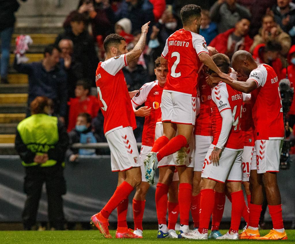 Braga players celebrating the opening goal