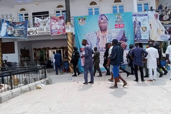 Hoodlums disrupt Lagos monarch's coronation