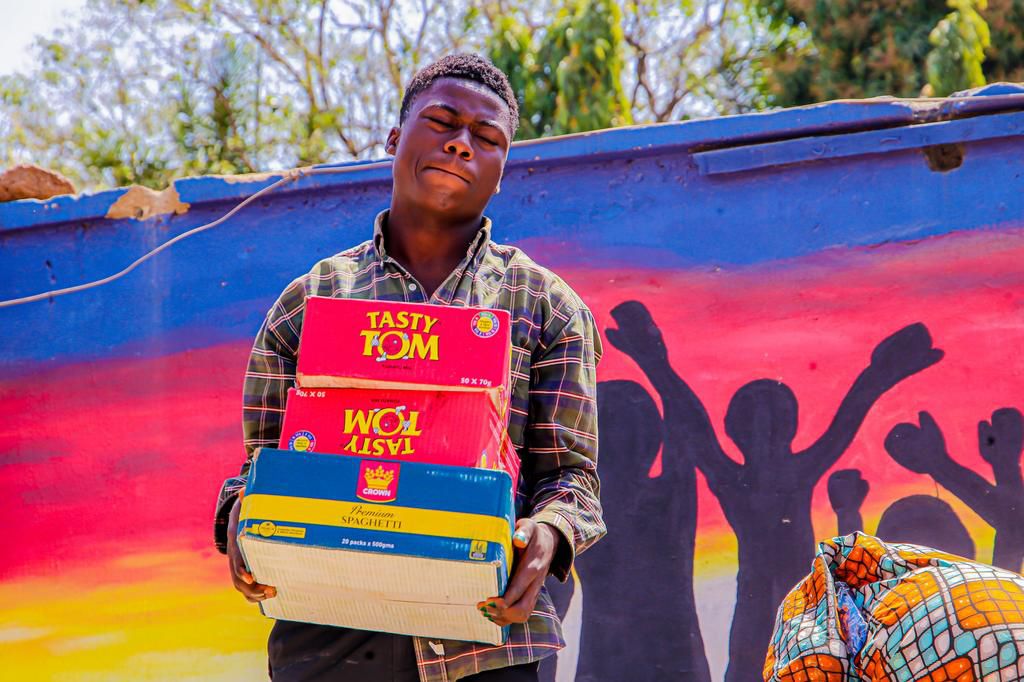 Tecno show love promo: It rained gifts as Tecno celebrated the season of love in grand style at orphanage