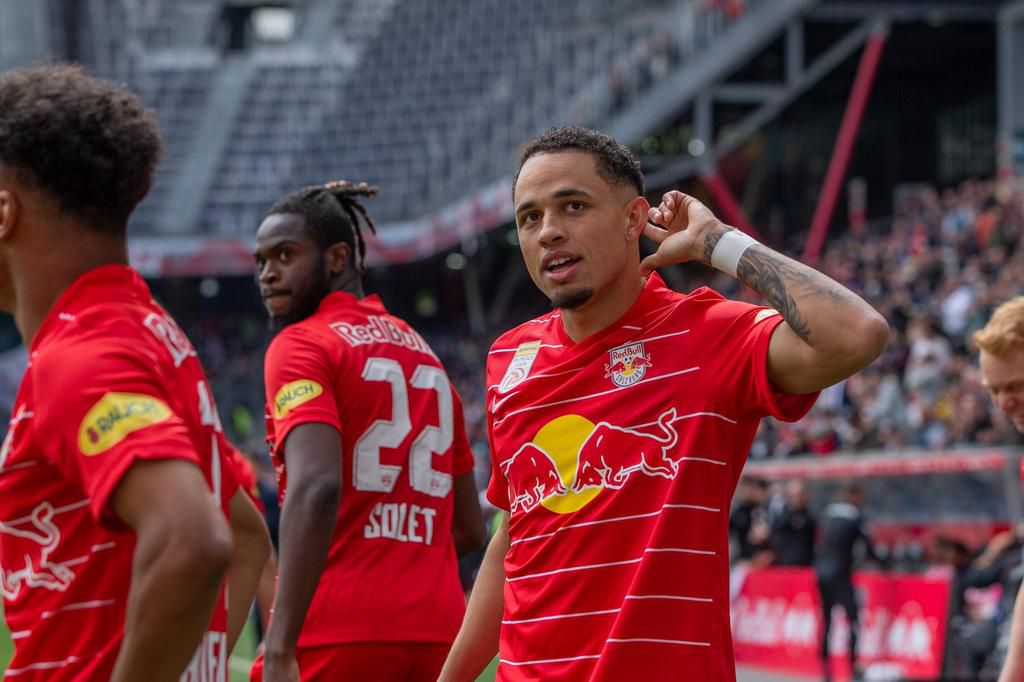 Noah Okafor scored and assisted for RB Salzburg in their win over Austria Wien on Sunday