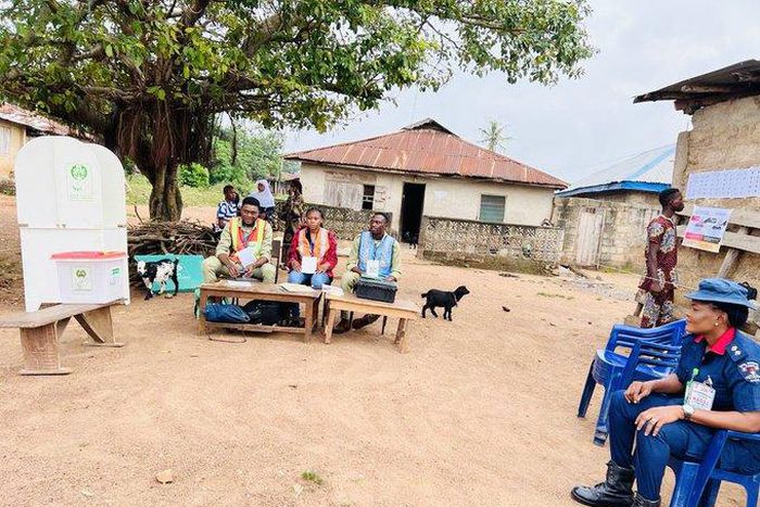 Election Officials and Security Agents waiting for voters. [INEC]