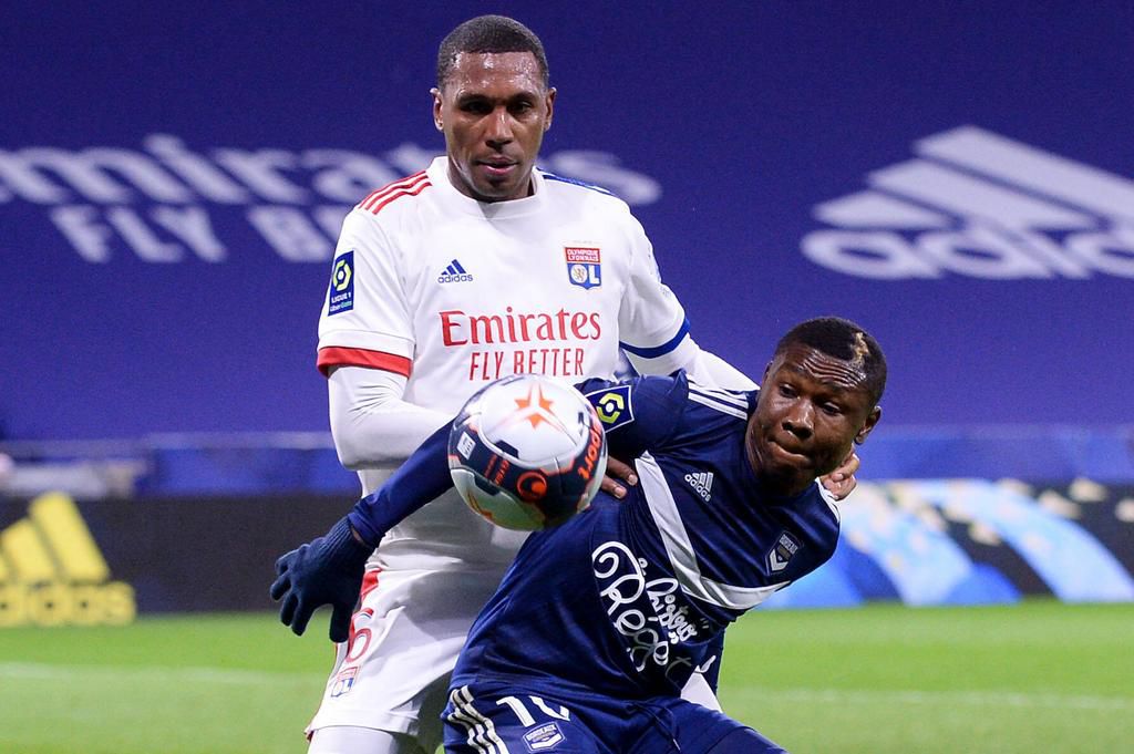 Marcelo competing against Super eagles defender Samuel Kalu