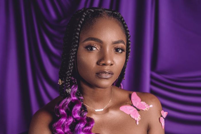 Simi - Woman. (Studio Brat)