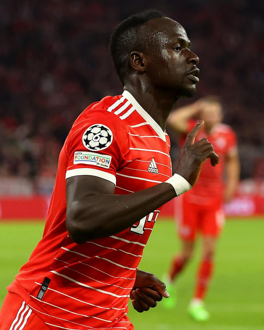 Sadio Mane sets new record as Bayern Munich demolish Viktoria Plzeň
