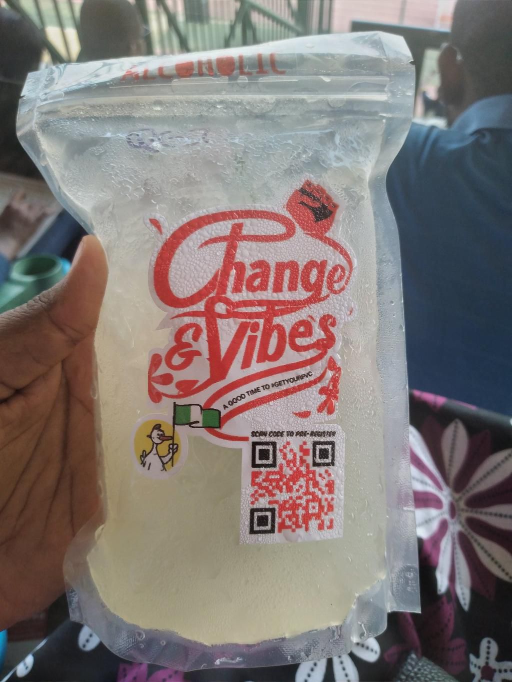 Drinks were readily made available by vendors (Twitter/@ArahMAC)