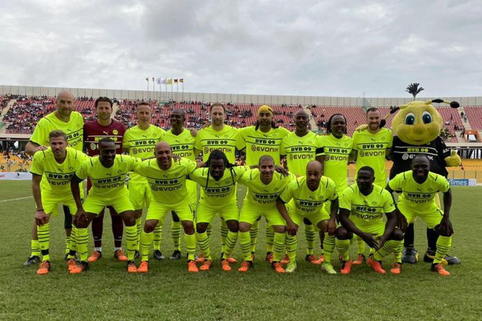 Victor Ikpeba, Emmanuel Adebayor shine as Borussia Dortmund Legends draw 2-2 with African Giants