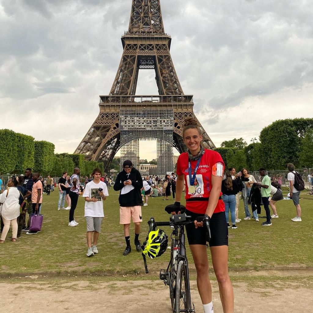 Ashleigh Plumptre completes London to Paris trip on bicycle in just 4 days