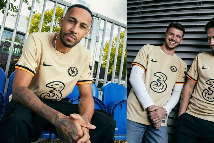 Aubameyang models new Chelsea 3rd jersey [Photos]