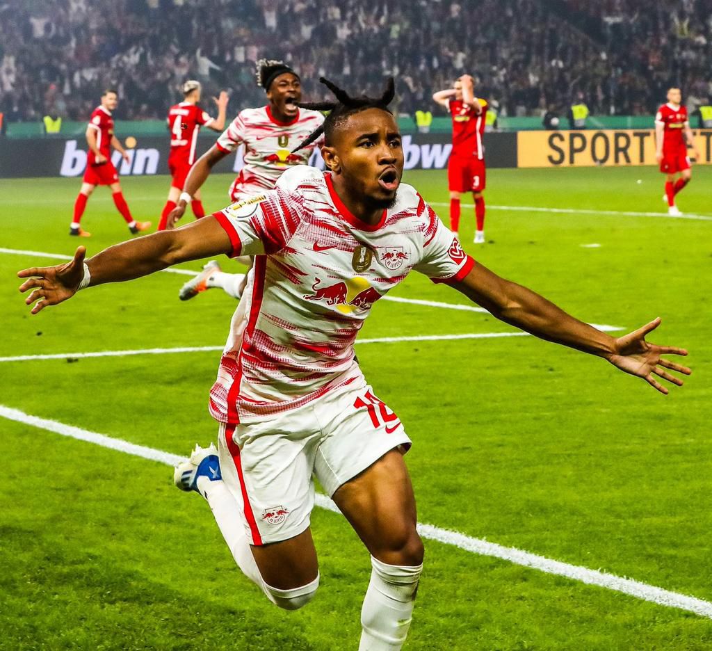 Nkunku celebrates his goal in the DFB-POKAL final.