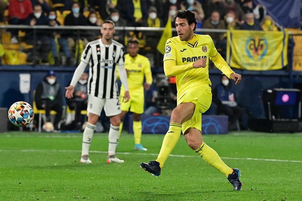 Midfielder general Dani Parejo scores the decisive leveler for Villarreal to earn them a draw.