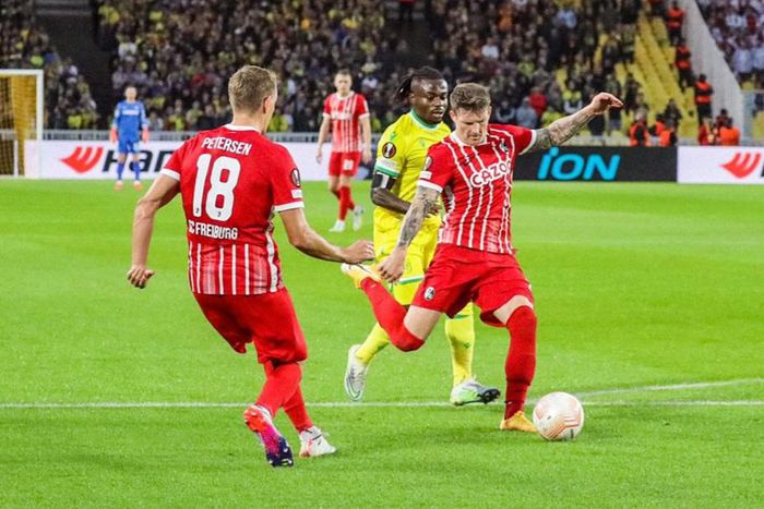 It was a helpless night for Moses Simon and his teammates at home.