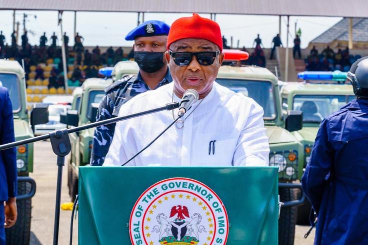 Gov Hope Uzodinma of Imo State donates security vehicles and gadgets to security outfit in the state (Imo state govt)