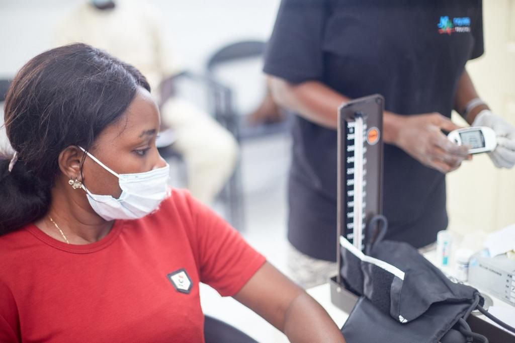 Emergency Response Africa in collaboration with Naveen Healthcare, Axocheck provides free health screening, CPR training In Lagos