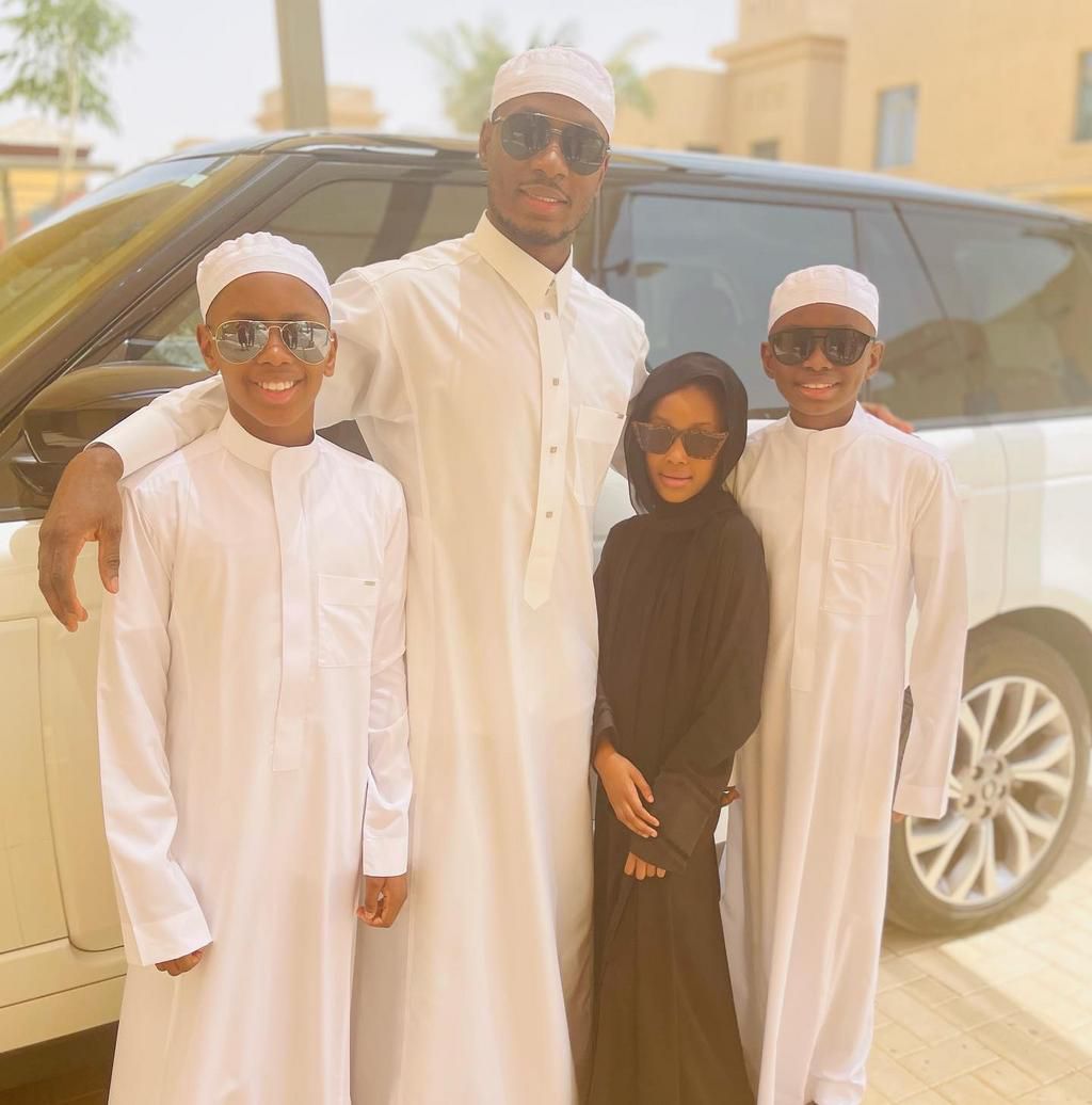 Odion Ighalo celebrates Eid al-Fitr holiday with kids in Saudi Arabia [Photos]