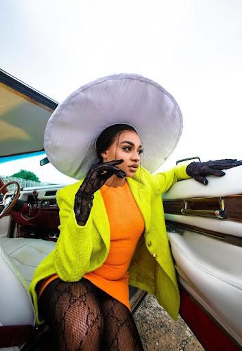 Introducing AniitaBlonde as she takes the centre stage with her new project; Tis25