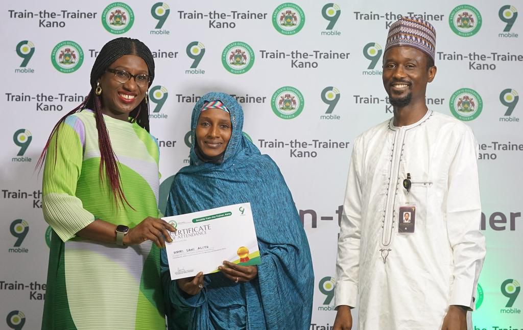 L-R: PR Lead 9mobile, Chineze Amanfo, Participant, Ummi Sani Aliyu and Head Regional Sales, 9mobile, Babangida Mukaddas, during 9mobile Train-the-Trainer teachers workshop in Kano.