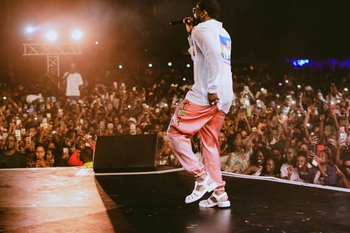 Kizz Daniel performs in Uganda